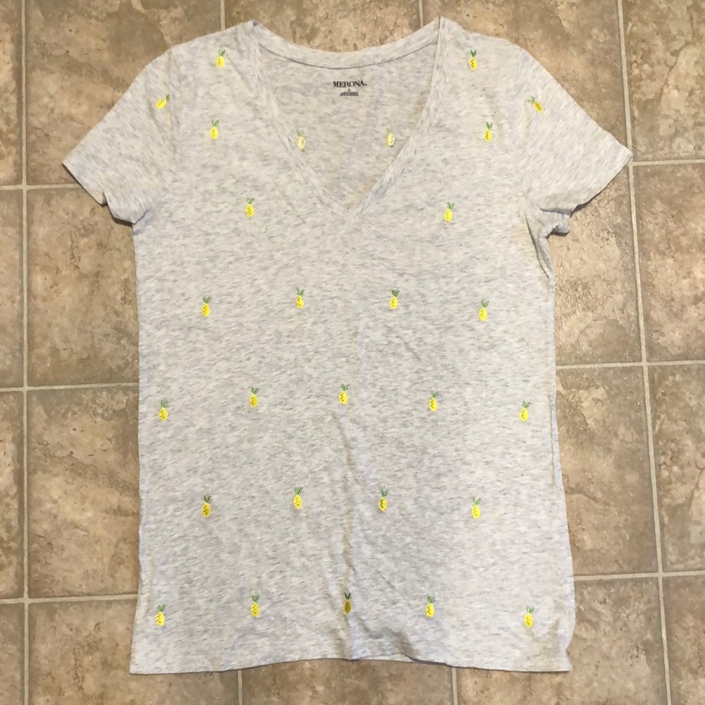 Women’s Size Large Pineapple Shirt, Merona